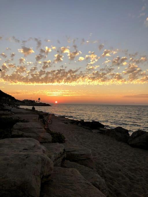 Apartament Peaceful And Intimate By The Sea Hajfa Zewnętrze zdjęcie